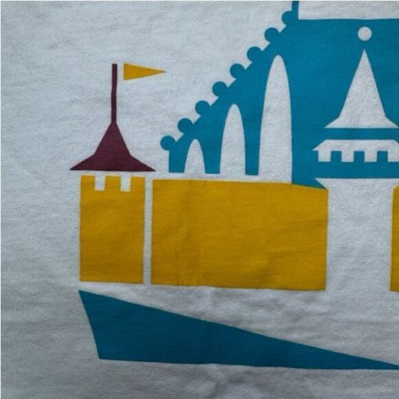 Disney Parks 2022 Vault Collection 50th Anniversary Castle Spirit Jersey XL - Picture 8 of 11